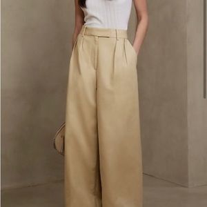 Banana Republic wide leg chino pants NWT